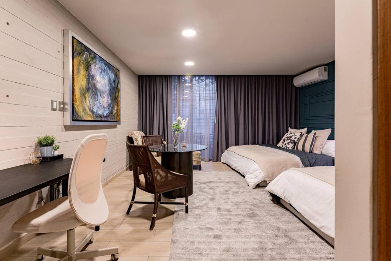 Stylish In La Roma Near Restaurants And Bars Mexico City