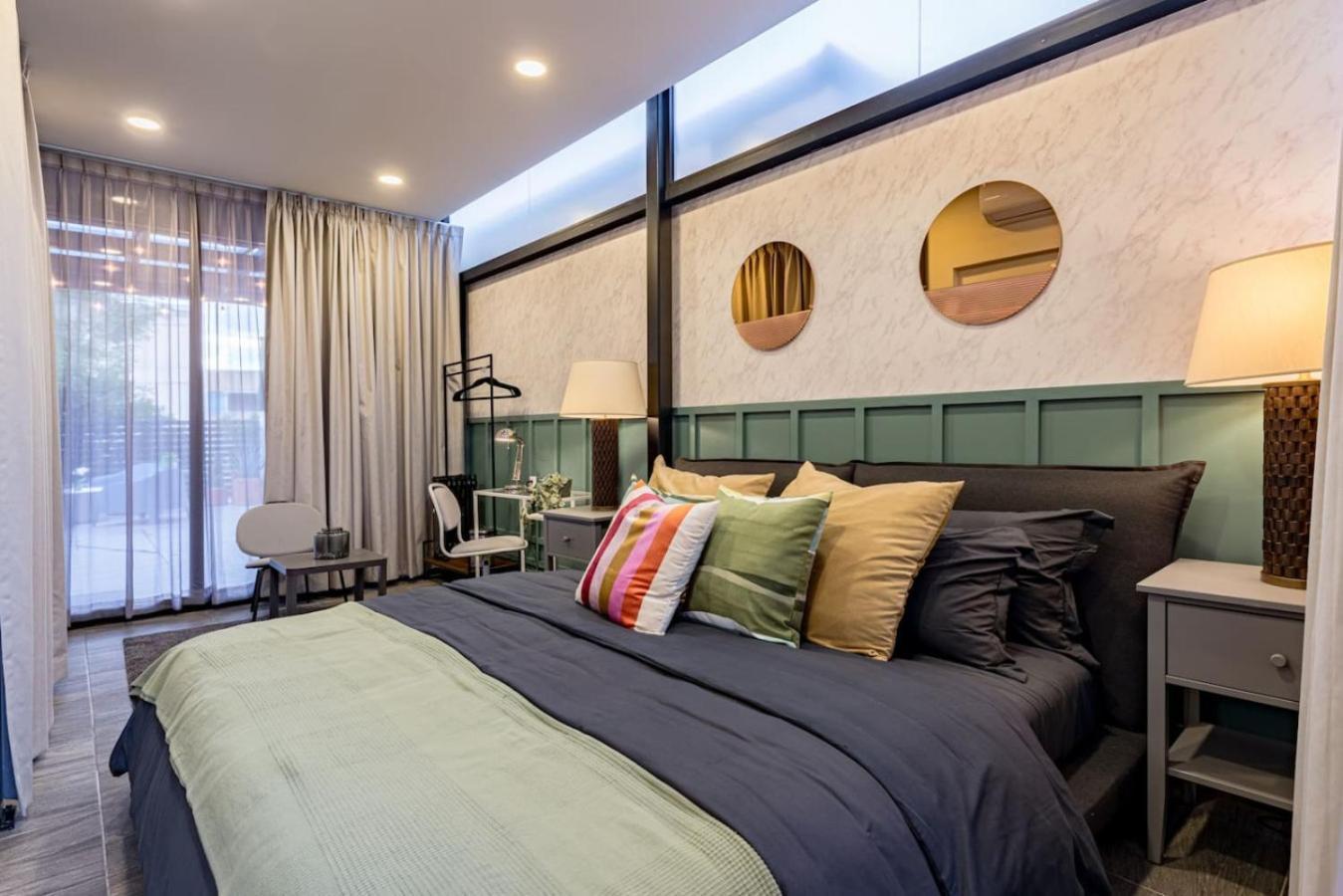 Stylish In La Roma Near Restaurants And Bars Mexico City